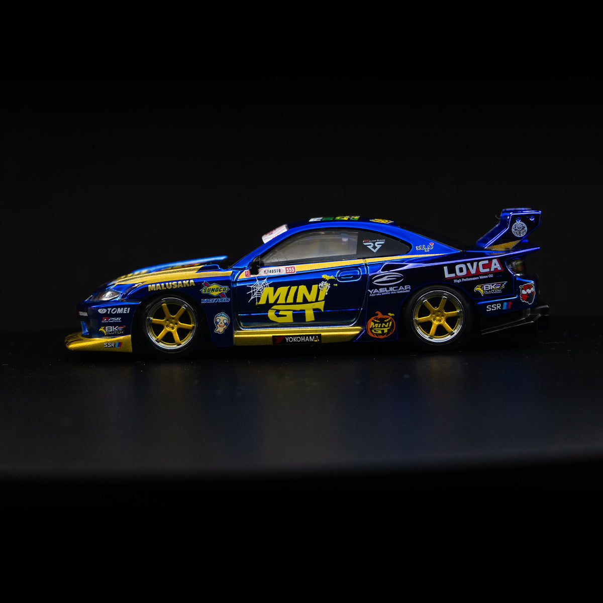 Petersen - Mini GT Nissan LB-Super Silhouette S15 SILVIA #555 (Halloween Ed.)