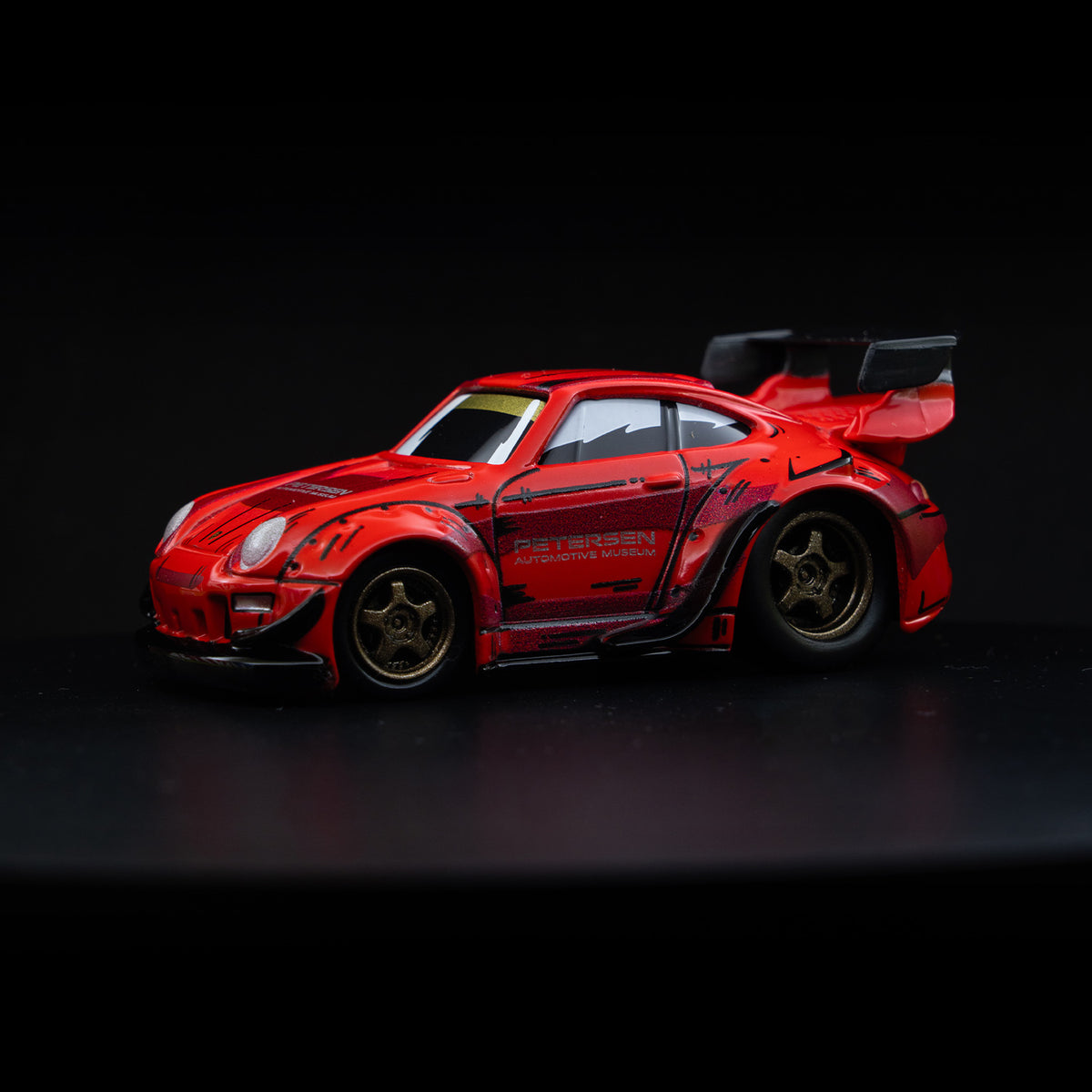 Muscle Machines x Petersen Museum - RWB 993 911 – Diecast Social Exclusive