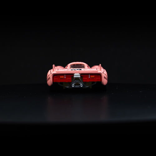 1:64 GT Autos Porsche Pink Pig 917